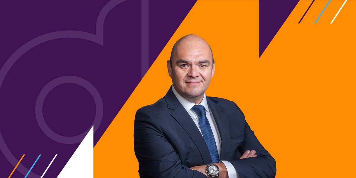 Adultos mayores endeudados se triplican Adultos mayores endeudados se triplican