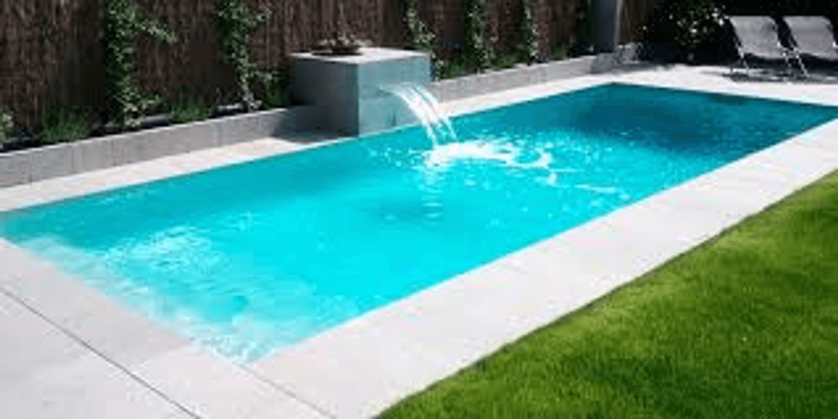 Ojo con los niños en la piscina Ojo con los niños en la piscina