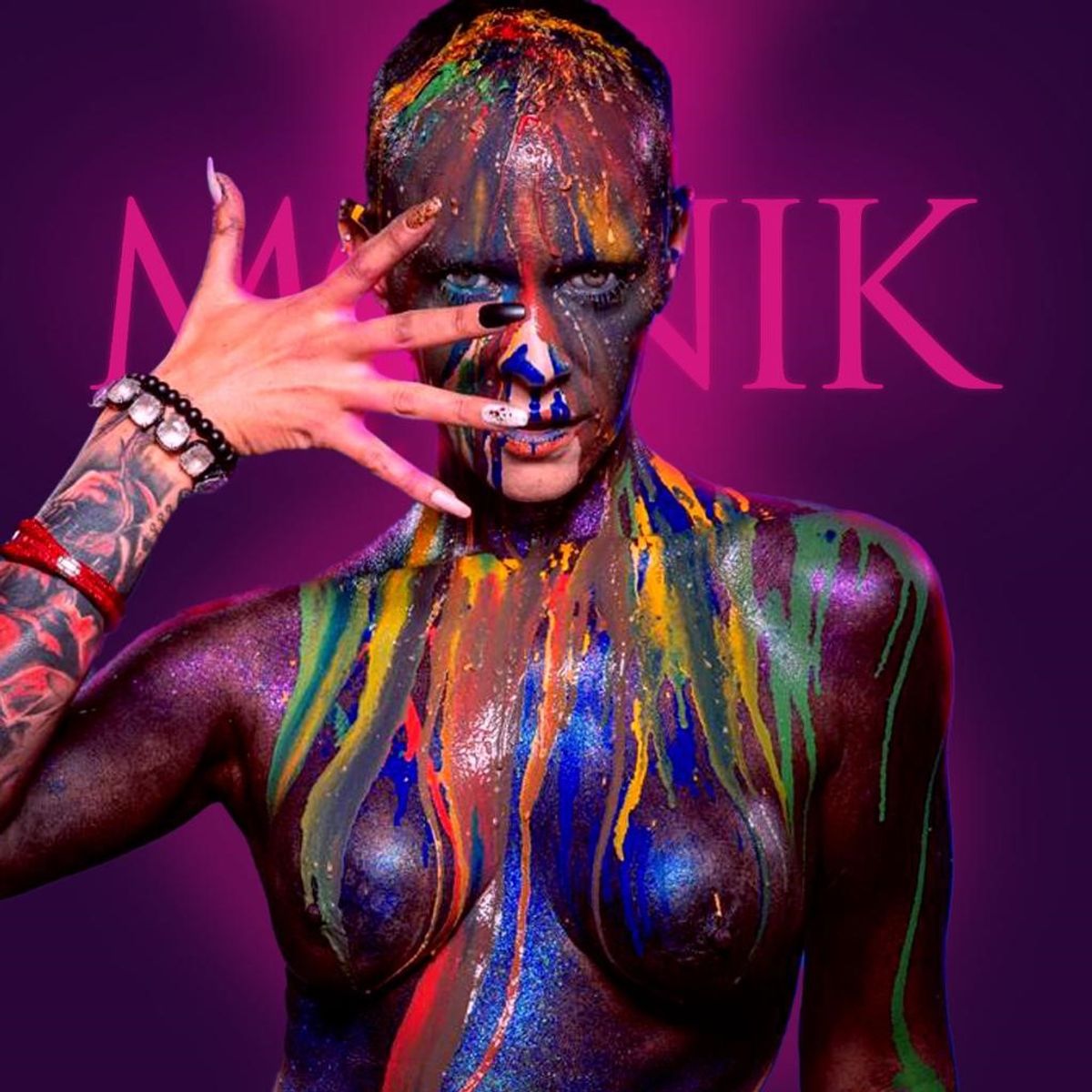 monik monik