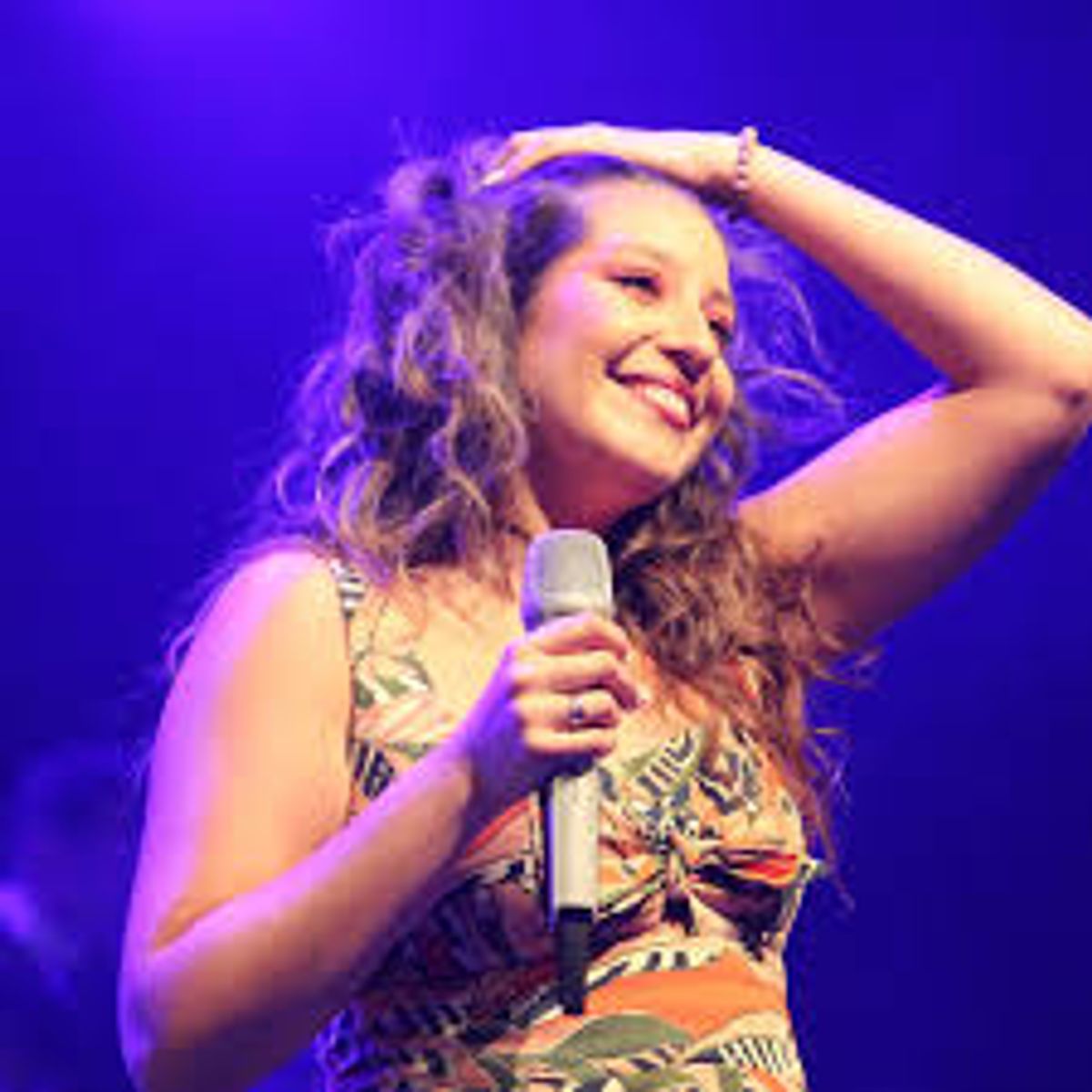 "Otro día más" "Otro día más"