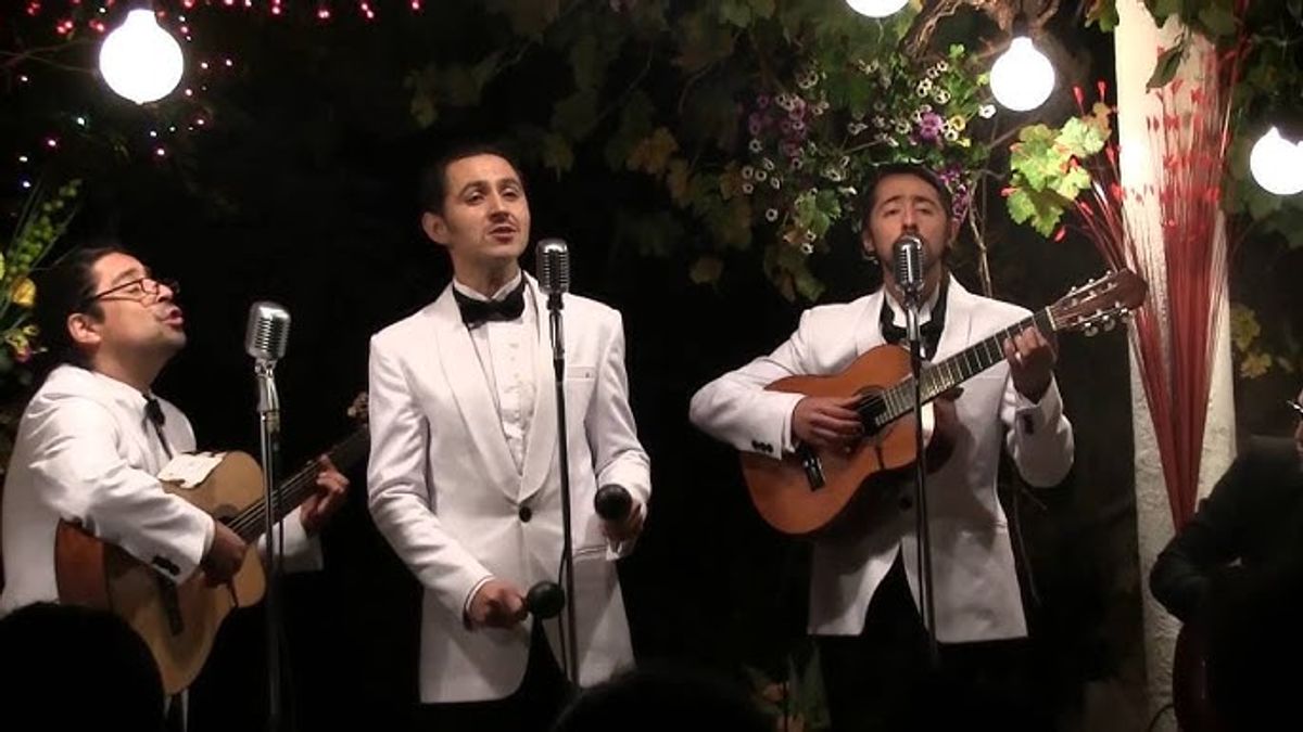 Bolero y romance en TCNX Bolero y romance en TCNX