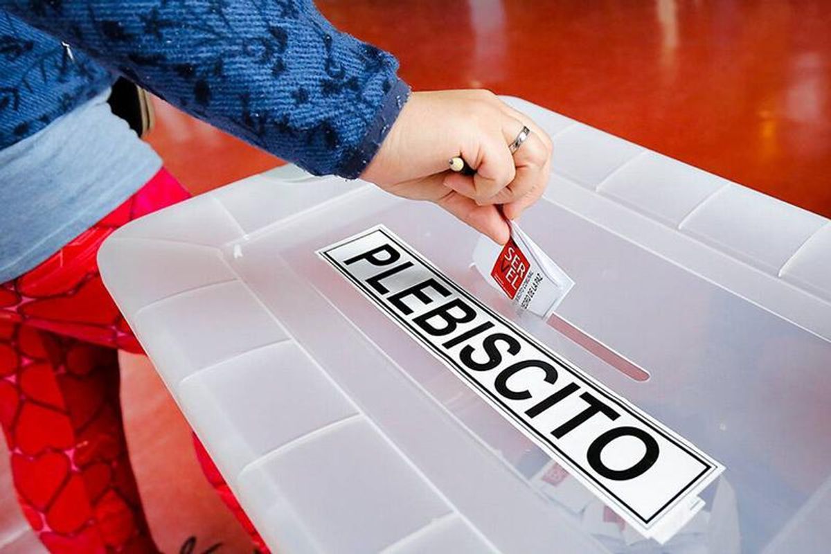Y usted, ¿votará En contra o A favor? Y usted, ¿votará En contra o A favor?