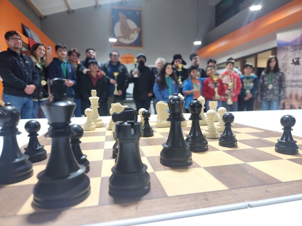 AJEDREZANGOL AJEDREZANGOL