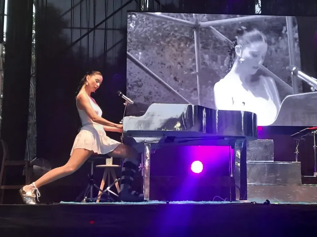 Francisca Valenzuela Francisca Valenzuela