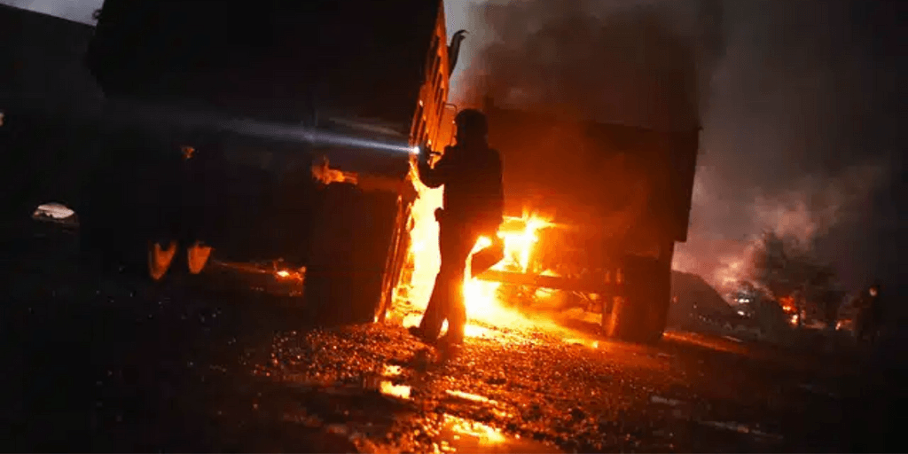 Ataque Incendiario Ataque Incendiario