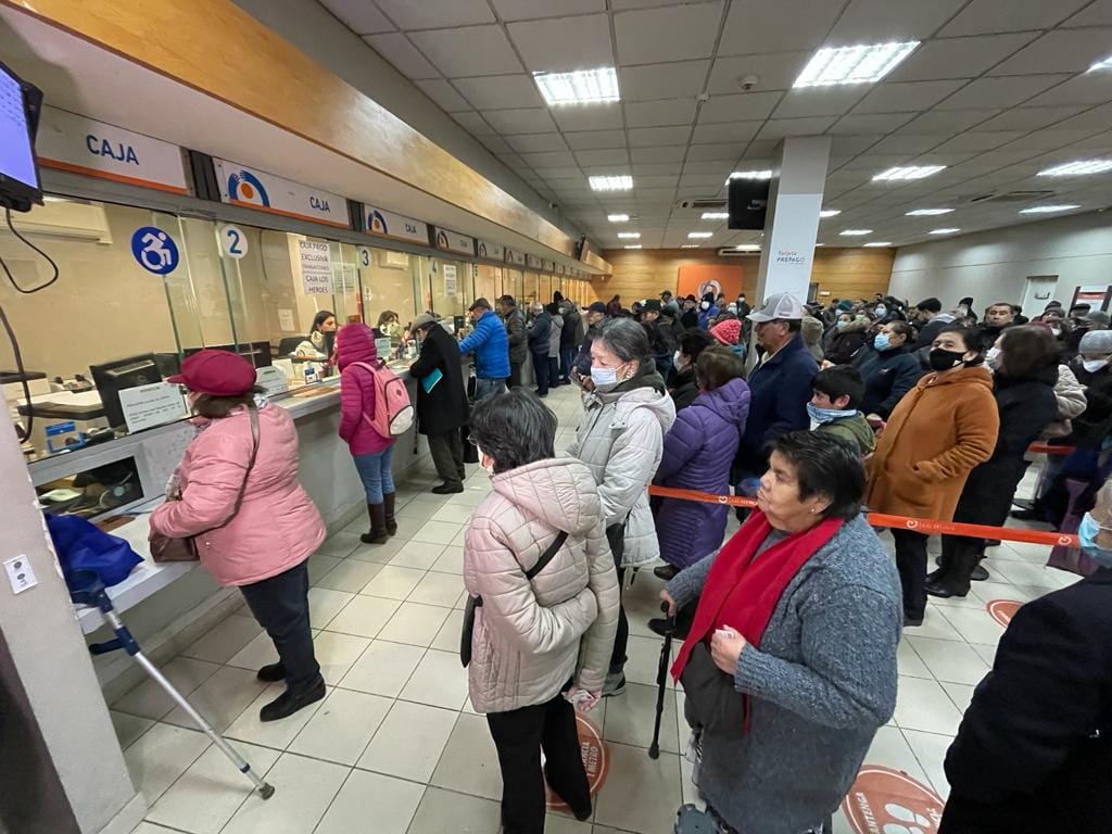 Bono de Invierno y aporte extraordinario llegará a más de 111 mil pensionados de La Araucanía Bono de Invierno y aporte extraordinario llegará a más de 111 mil pensionados de La Araucanía