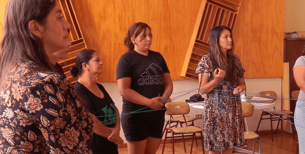 Mujeres cuidadoras Mujeres cuidadoras