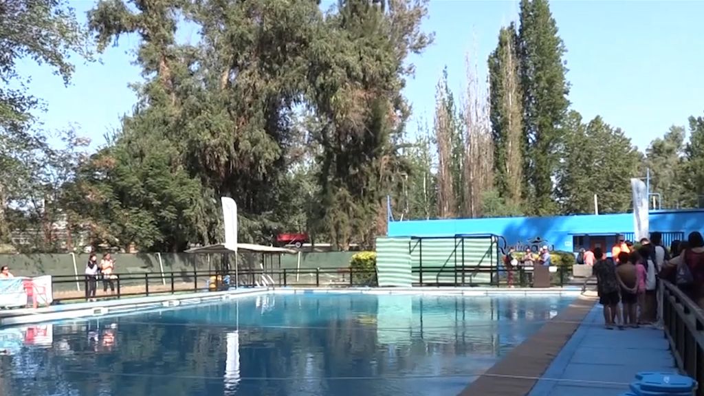 Piscina Quillagua sigue funcionando de forma gratuita Piscina Quillagua sigue funcionando de forma gratuita