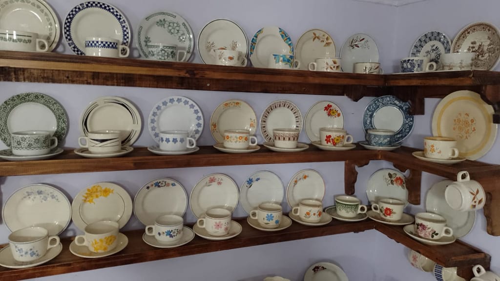 ANTICUARIOS PIDEN A COLECCIONISTAS DE ANTIGÜEDADES UNIRSE A LA AGRUPACIÓN ANTICUARIOS PIDEN A COLECCIONISTAS DE ANTIGÜEDADES UNIRSE A LA AGRUPACIÓN