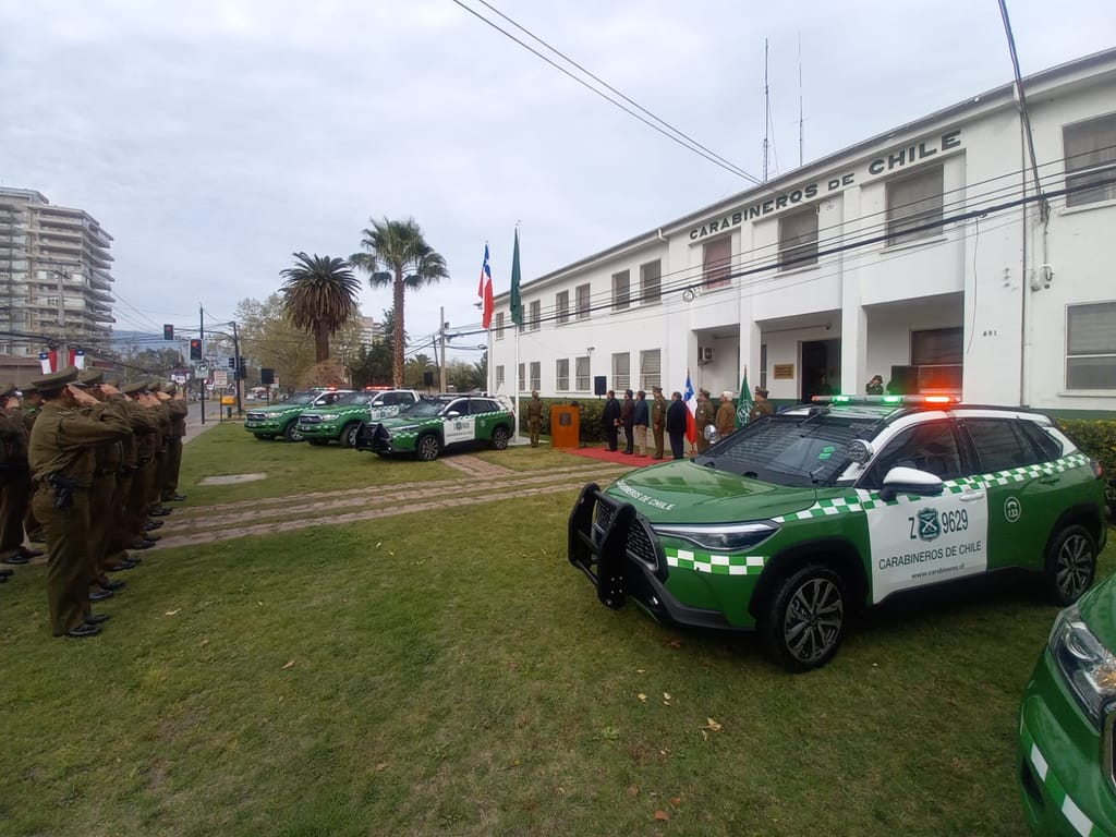 ENTREGA VEHICULOS POLICIALES ENTREGA VEHICULOS POLICIALES