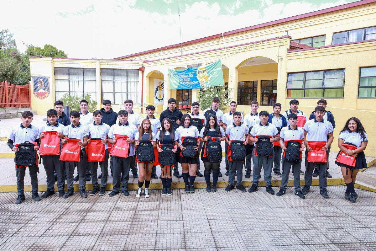 ​Estudiantes de San Esteban potencian su futuro laboral con curso especializado en soldadura