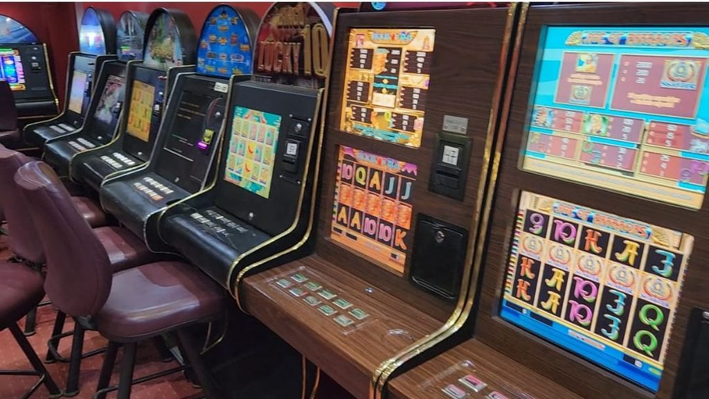 CASINO (1) CASINO (1)