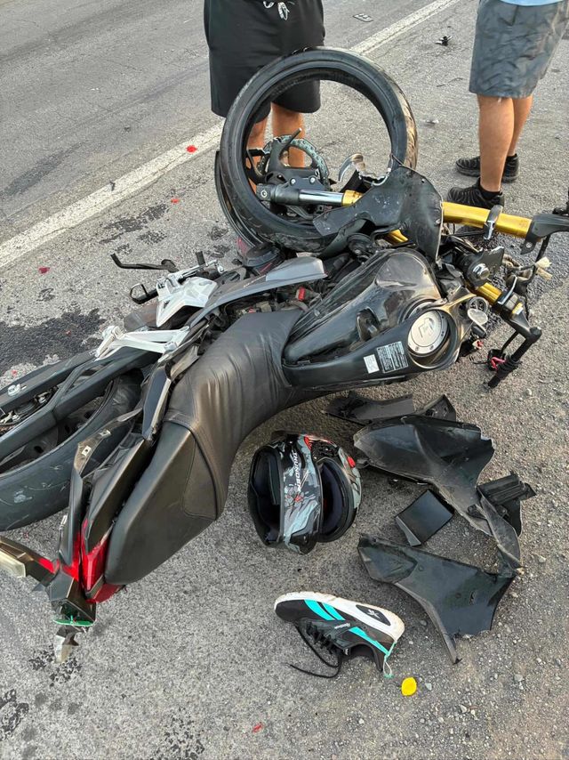 MOTOCICLETA MOTOCICLETA