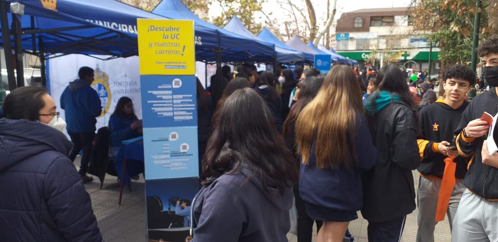 CON GRAN ÉXITO SE DESARROLLO FERIA VOCACIONAL EN LOS ANDES CON GRAN ÉXITO SE DESARROLLO FERIA VOCACIONAL EN LOS ANDES
