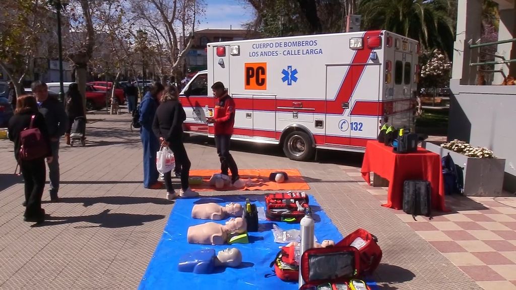 1CHARLA BOMBEROS (1) 1CHARLA BOMBEROS (1)