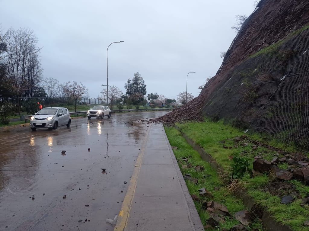 1DESPRENDIMIENTO CERRO 1DESPRENDIMIENTO CERRO