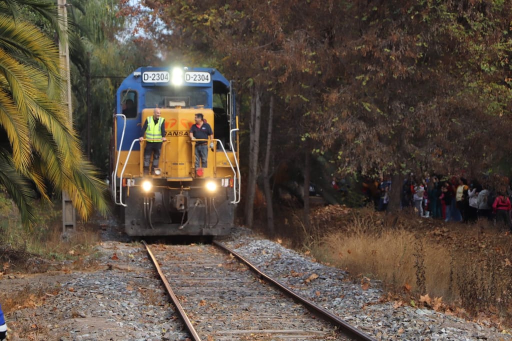 1TREN DEL RECUERDO PANQUEHUE 1TREN DEL RECUERDO PANQUEHUE