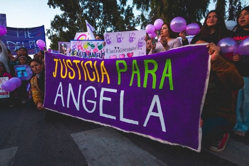 ÁNGELA FIGUEROA (1) ÁNGELA FIGUEROA (1)