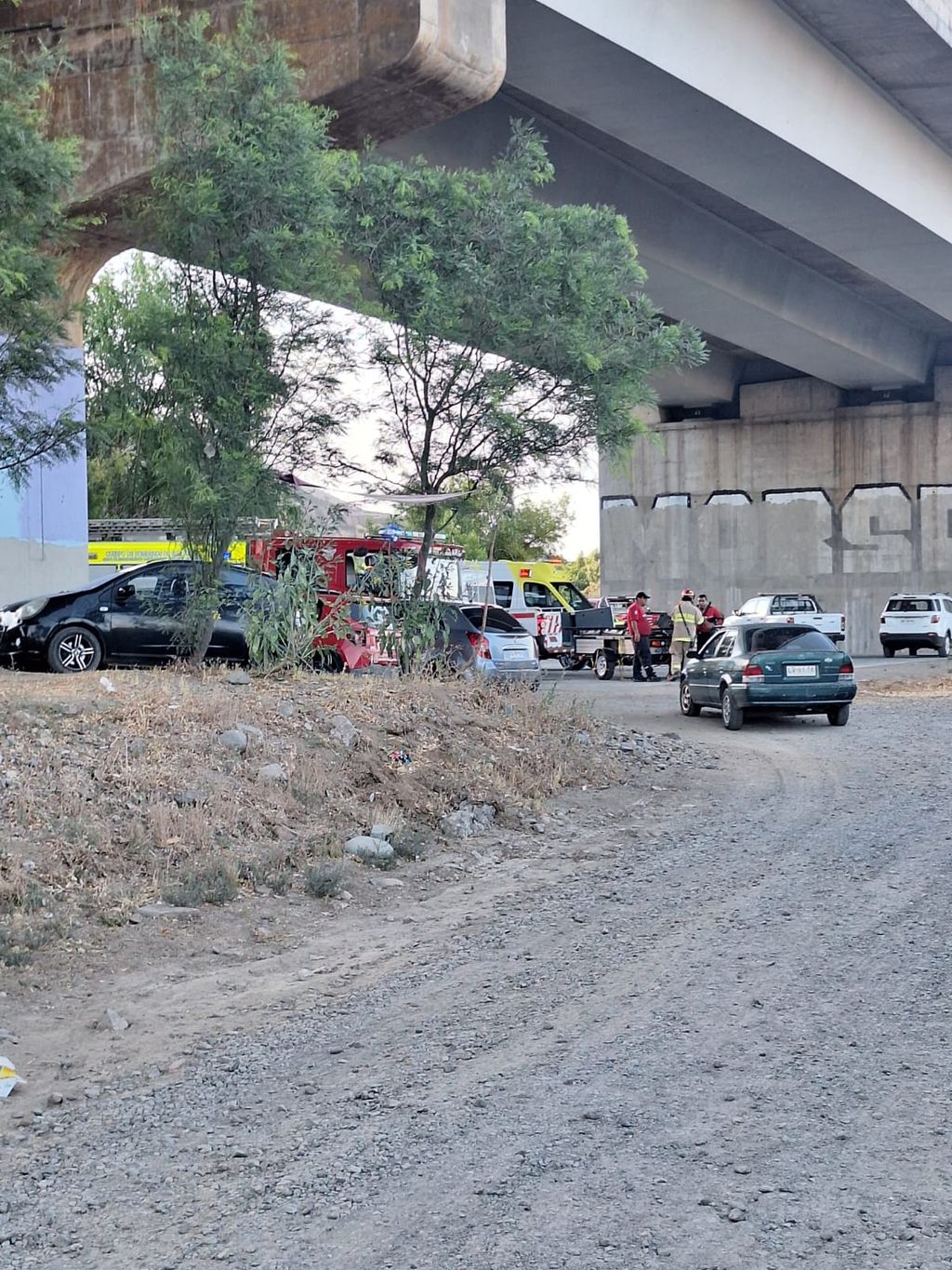 TRAGEDIA EN EL RÍO (1) TRAGEDIA EN EL RÍO (1)