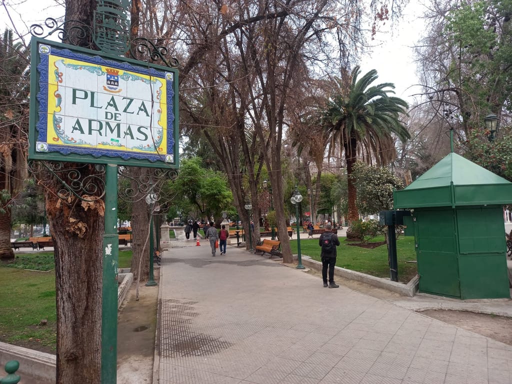 1POLICIAL PLAZA DE ARMAS 1POLICIAL PLAZA DE ARMAS