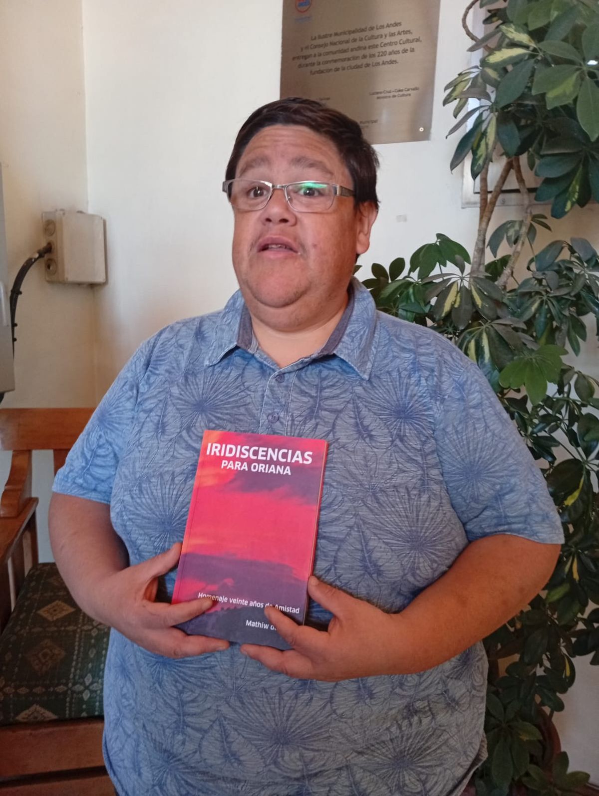 Escritor andino Mathiw de Jesús lanzará su libro “Iridiscencias”