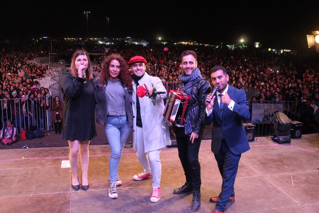 Aniversario La Cruz Aniversario La Cruz