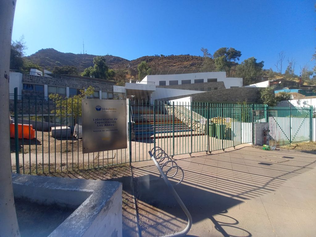 FACHADA BIBLIOTECA FACHADA BIBLIOTECA