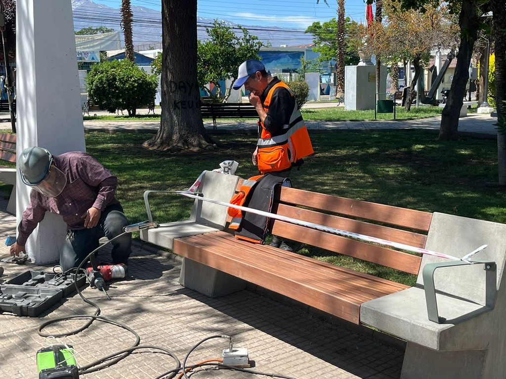 NUEVOS ESCAÑOS (1) NUEVOS ESCAÑOS (1)