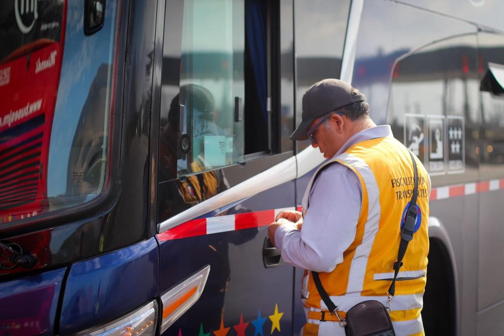 261c1b06-1b01-4a37-a8e6-22333dc5d5b9 261c1b06-1b01-4a37-a8e6-22333dc5d5b9