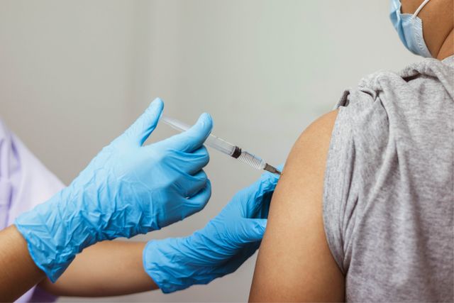 Vacunacion-scaled-1 Vacunacion-scaled-1