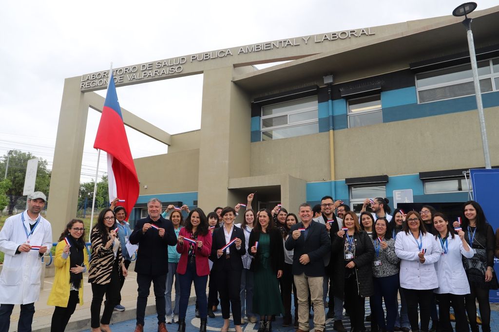 LABORATORIO (1) LABORATORIO (1)