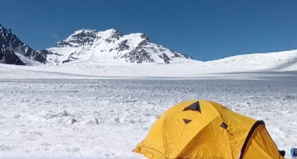MONTAÑAA MONTAÑAA