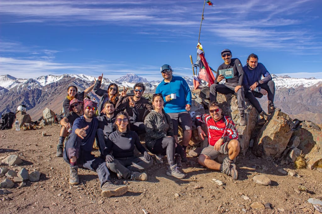 DESCUBRIENDO EL ACONCAGUA DESCUBRIENDO EL ACONCAGUA
