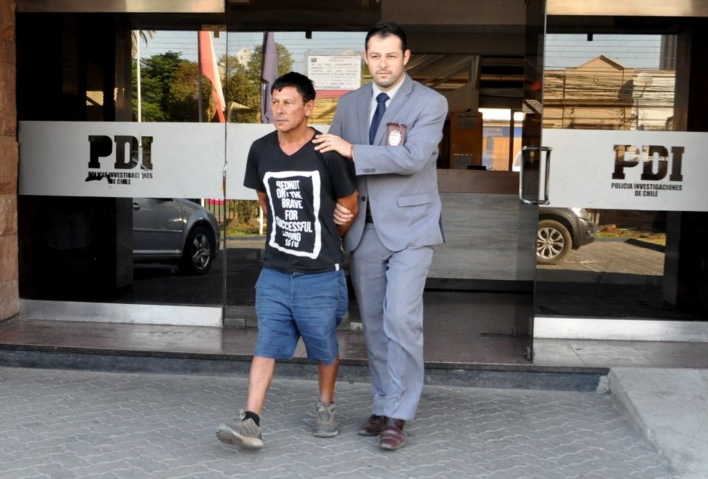 detenido_mujer_1 detenido_mujer_1