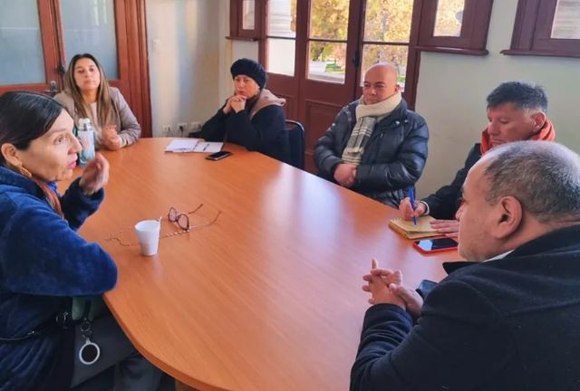 PROFESORES REUNION PROFESORES REUNION