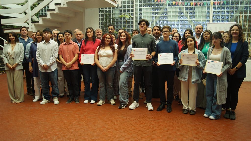 TRAYECTORIA ESTUDIANTIL TRAYECTORIA ESTUDIANTIL