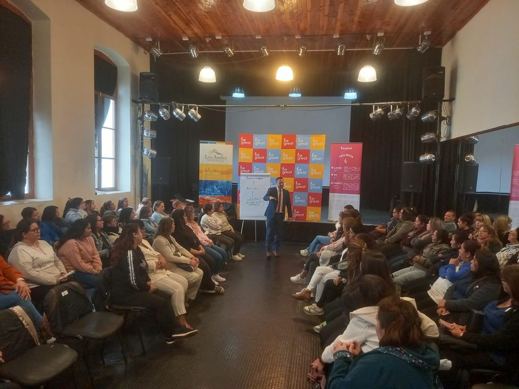 EDUCADORAS EDUCADORAS