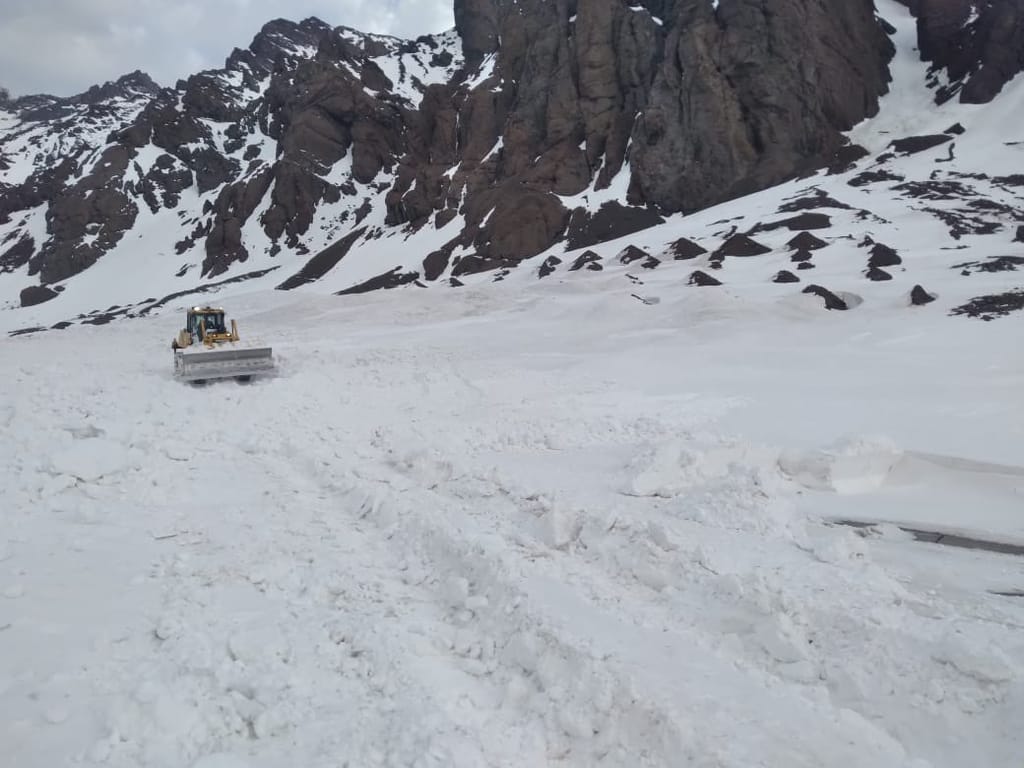 CERCA DE 6 MIL CAMIONES ESPERAN LA APERTURA DEL COMPLEJO FRONTERIZO LOS LIBERTADORES CERCA DE 6 MIL CAMIONES ESPERAN LA APERTURA DEL COMPLEJO FRONTERIZO LOS LIBERTADORES