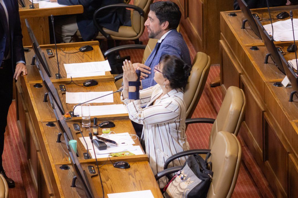 Gcw_1kwXEAA__oR Gcw_1kwXEAA__oR