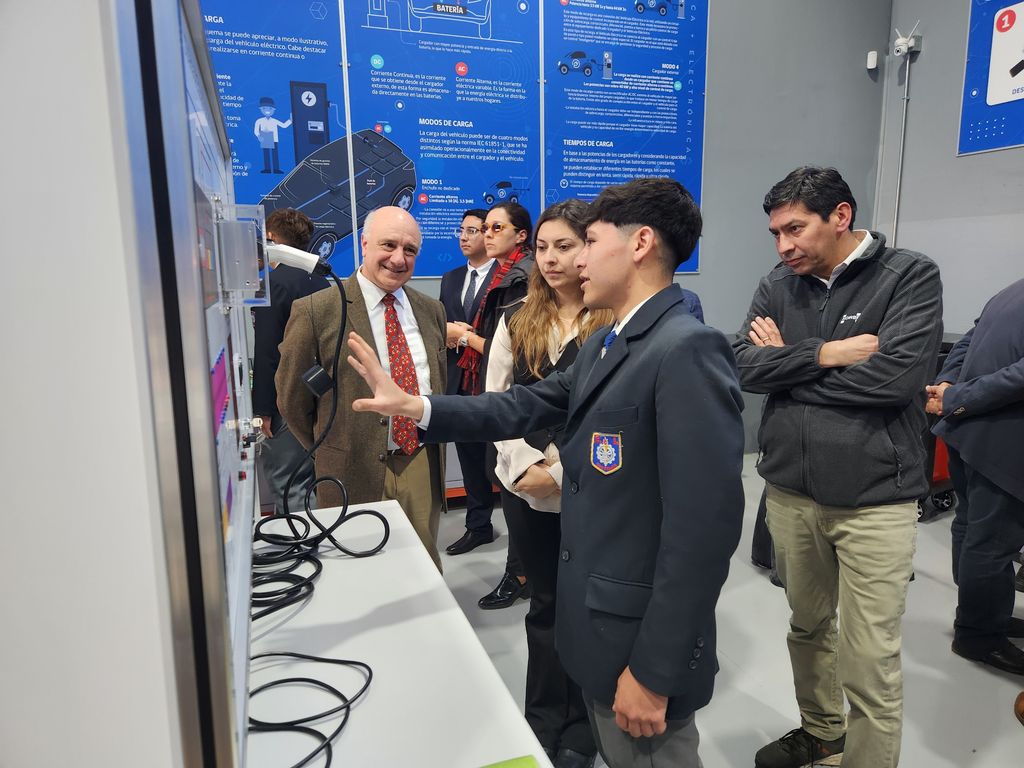 WhatsApp Image 2025-08-27 at 5 WhatsApp Image 2025-08-27 at 5