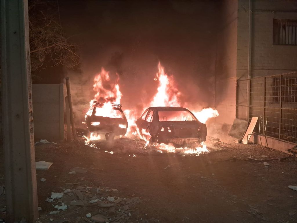 1INCENDIO AUTOS (4) 1INCENDIO AUTOS (4)