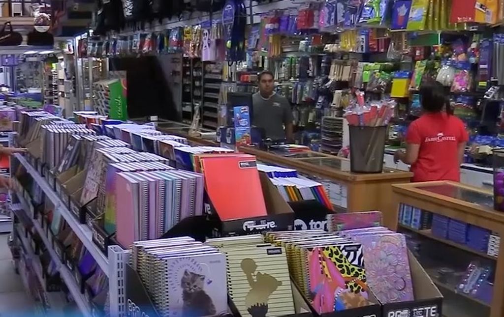 UTILES ESCOLARES UTILES ESCOLARES