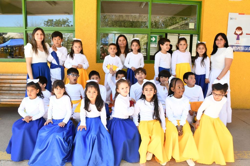 LA ESCUELA JOSÉ MIGUEL CARRERA DESARROLLÓ LA “SEMANA CARRERINA” PARA RESALTAR LA FIGURA DEL PRÓCER CHILENO LA ESCUELA JOSÉ MIGUEL CARRERA DESARROLLÓ LA “SEMANA CARRERINA” PARA RESALTAR LA FIGURA DEL PRÓCER CHILENO