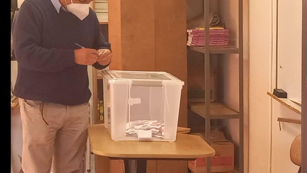 WhatsApp Image 2024-10-15 at 1 WhatsApp Image 2024-10-15 at 1