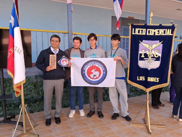 EMBAJADORES ANTÁRTICA