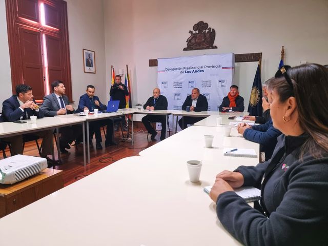 COMITÉ POLICIAL COMITÉ POLICIAL