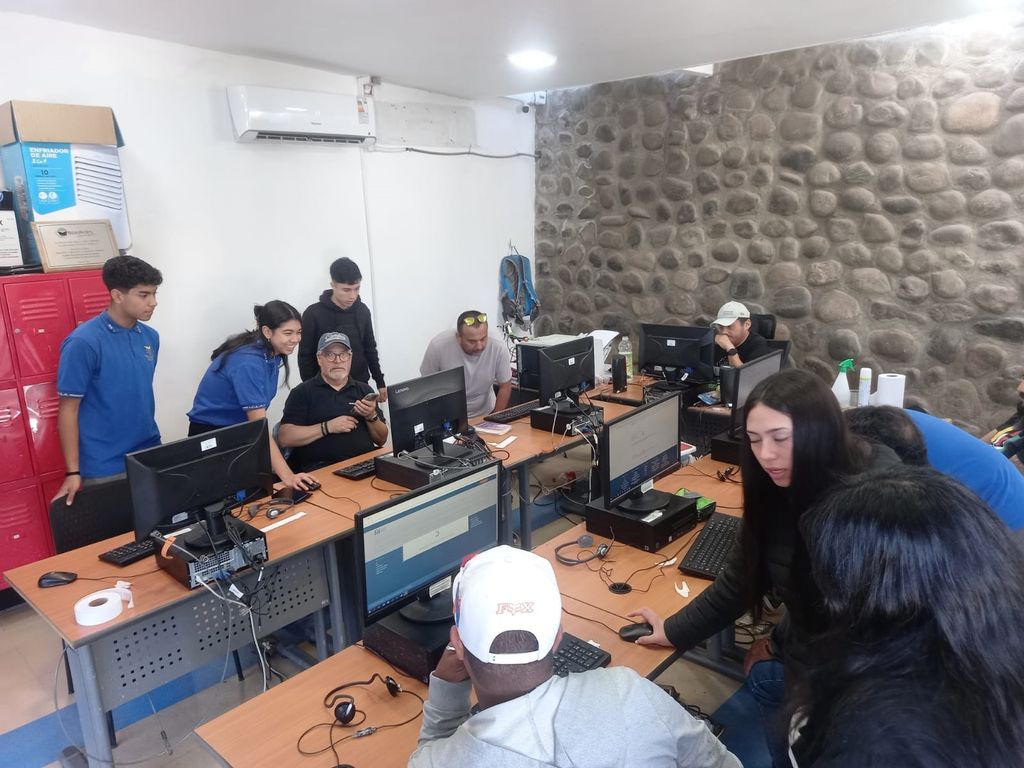 1OPERACION RENTA BIBLIOTECA LICEO COMERCIAL 1OPERACION RENTA BIBLIOTECA LICEO COMERCIAL