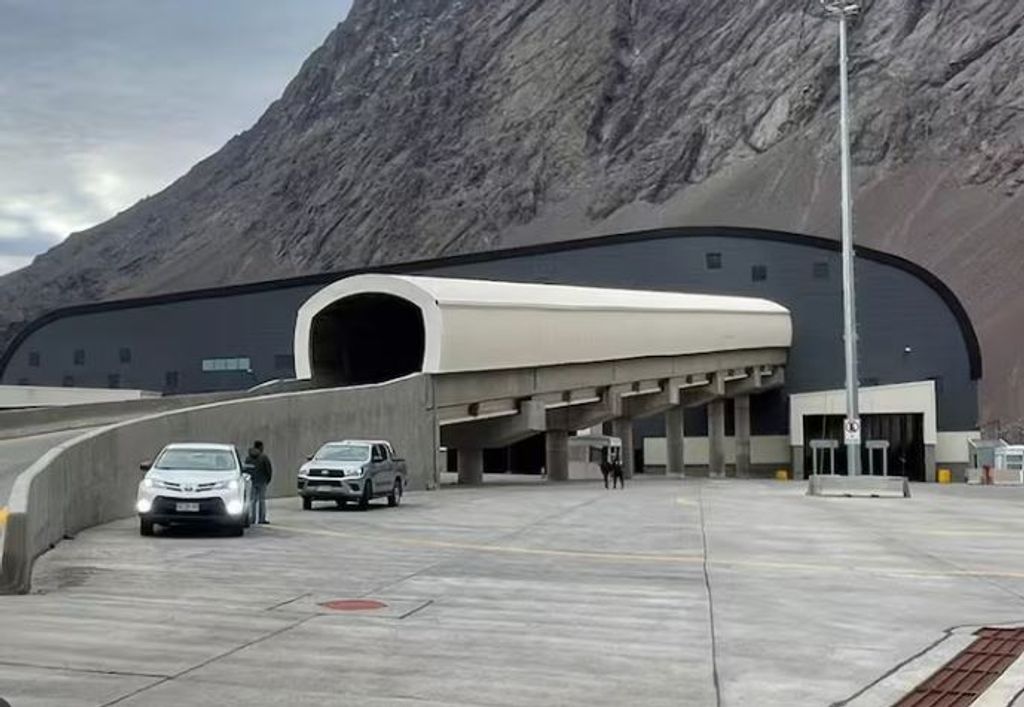 WhatsApp Image 2025-04-30 at 4 WhatsApp Image 2025-04-30 at 4