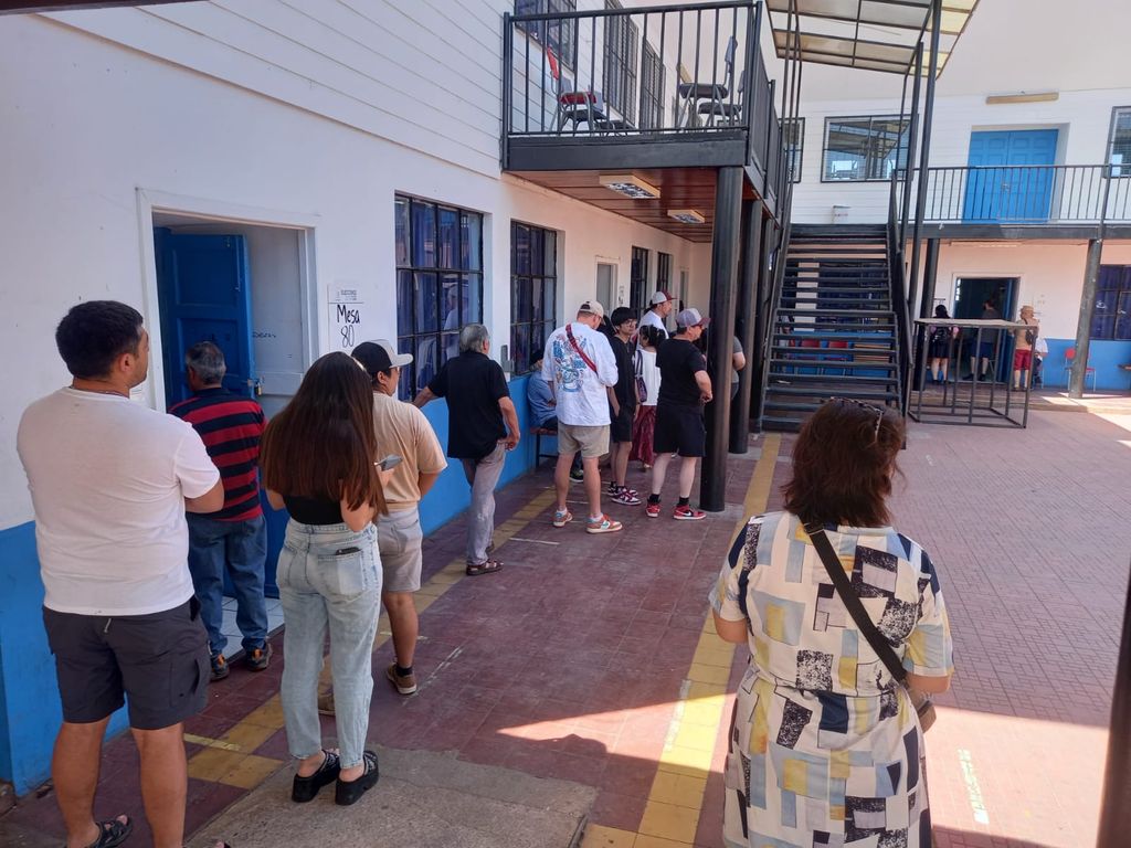 WhatsApp Image 2024-11-25 at 4 WhatsApp Image 2024-11-25 at 4