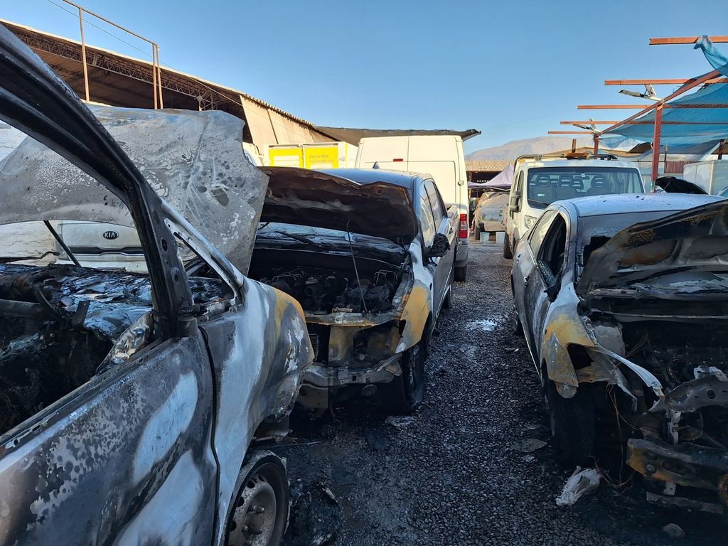 1AUTOS QUEMADOS (2) 1AUTOS QUEMADOS (2)